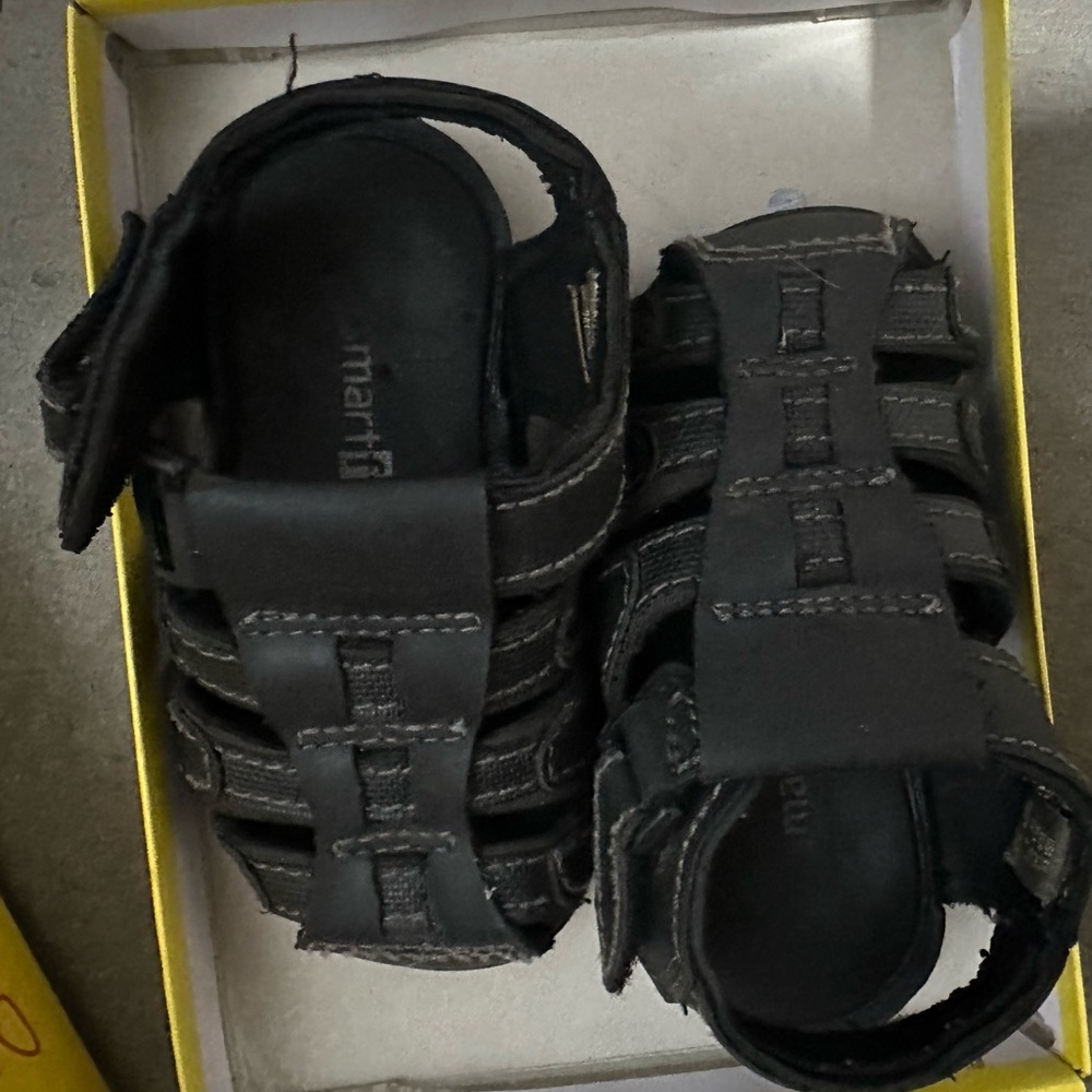 Smart Fit infant Sandals Sz 5.5